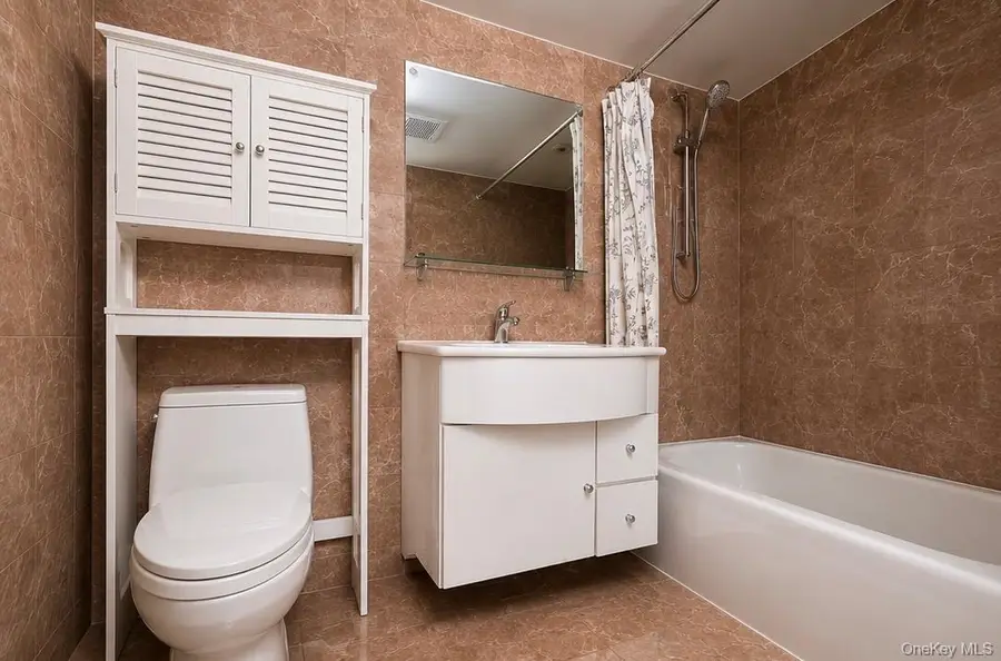 3226 Union Street #5E, Flushing, NY 11354 - #3