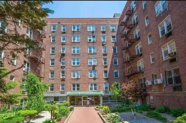 4343 Kissena Boulevard #502, Flushing, NY 11355