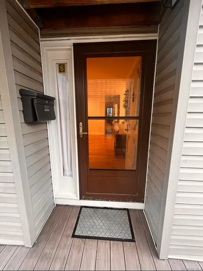 28 Hillside Terrace #F, White Plains, NY 10601 - #1