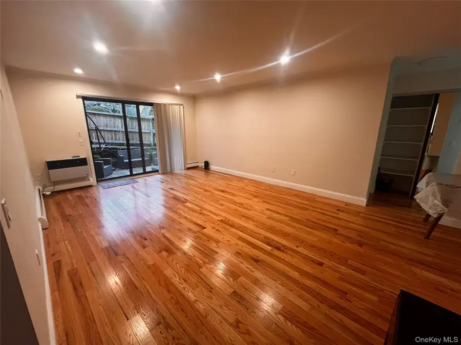 28 Hillside Terrace #F, White Plains, NY 10601 - #3