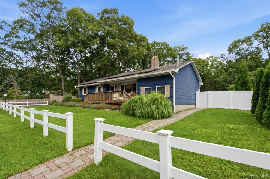 7 Tupelo Street, Manorville, NY 11949 - #2