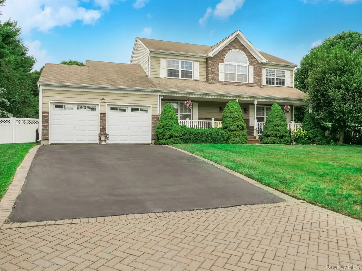 14 Southaven Drive, Brookhaven, NY 11719 - #1