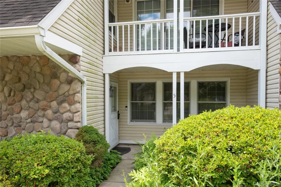 5 Spruce Ridge Drive, Fishkill, NY 12524 - #2