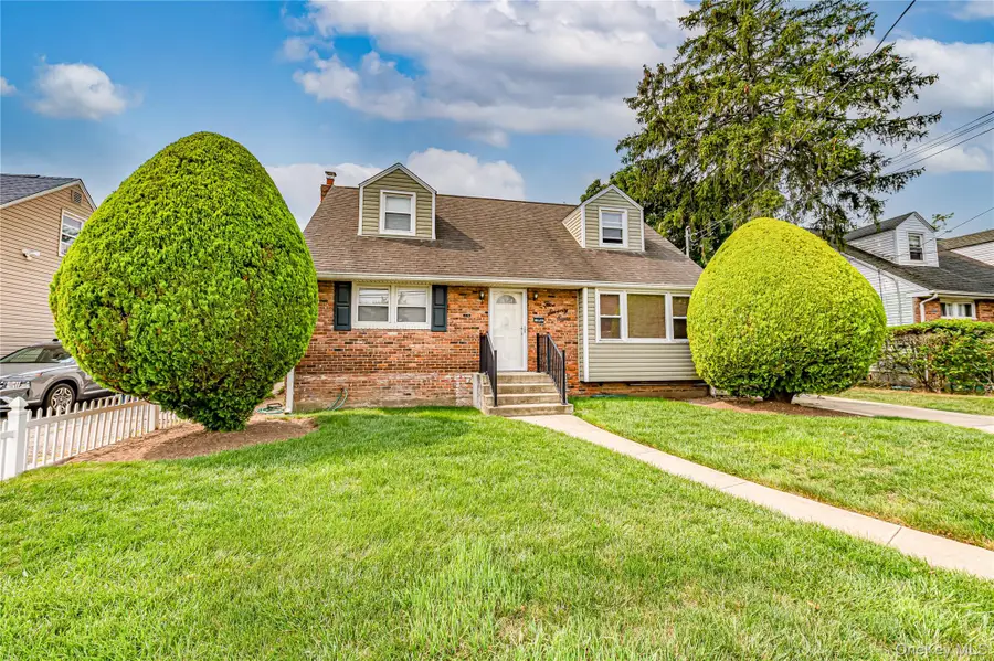 578 Northern Parkway, Uniondale, NY 11553 - #2