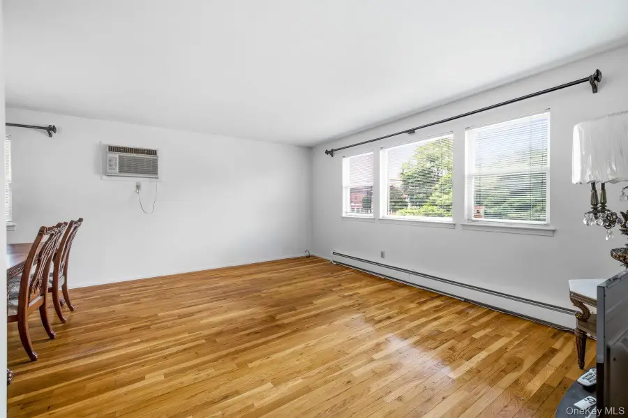 1706 Washington Drive, Merrick, NY 11566 - #2