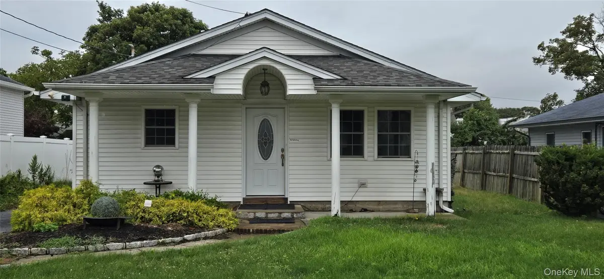 13 Manor Drive, Shirley, NY 11967 - #1