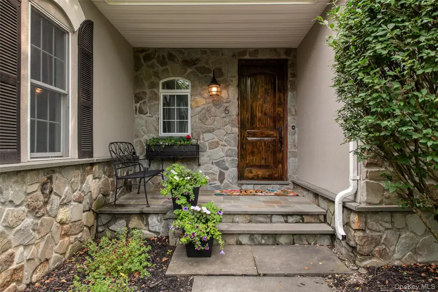 6 Stanford Court, Rhinebeck, NY 12572 - #2