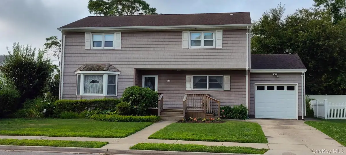 46 Margaret Drive E, Plainview, NY 11803 - #1