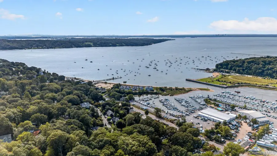 111 Altamont Avenue, Sea Cliff, NY 11579 - #2