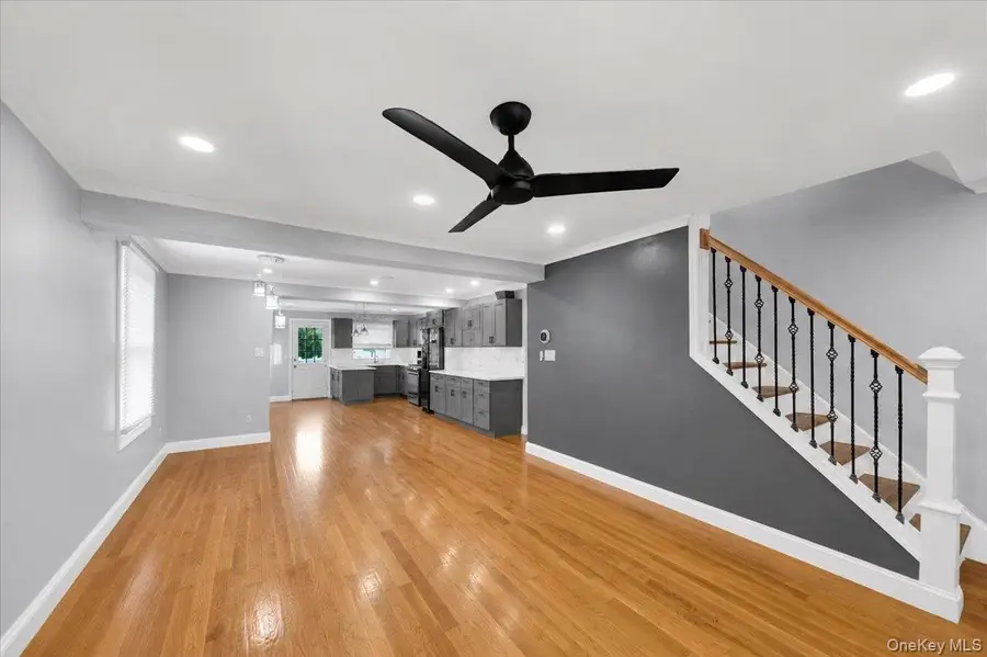 2565 Westervelt Avenue, Bronx, NY 10469 - #3