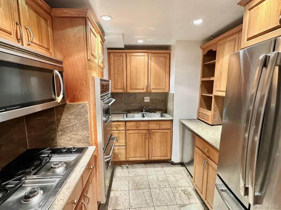 61-20 Grand Central Parkway #C102, Forest Hills, NY 11375 - #2