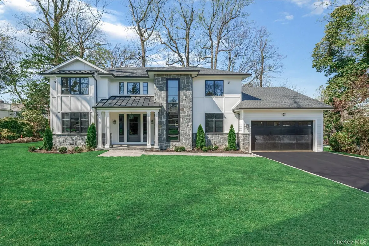 22 Old Field Lane, Great Neck, NY 11020 - #1