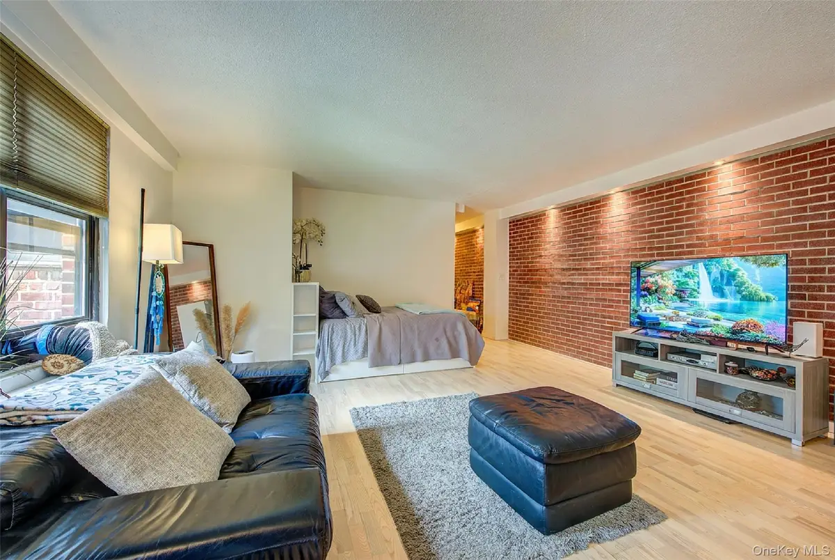 161 Pearsall Drive #3F, Mount Vernon, NY 10552 - #1