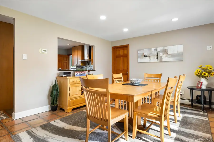 2100 North Drive, Seaford, NY 11783 - #3