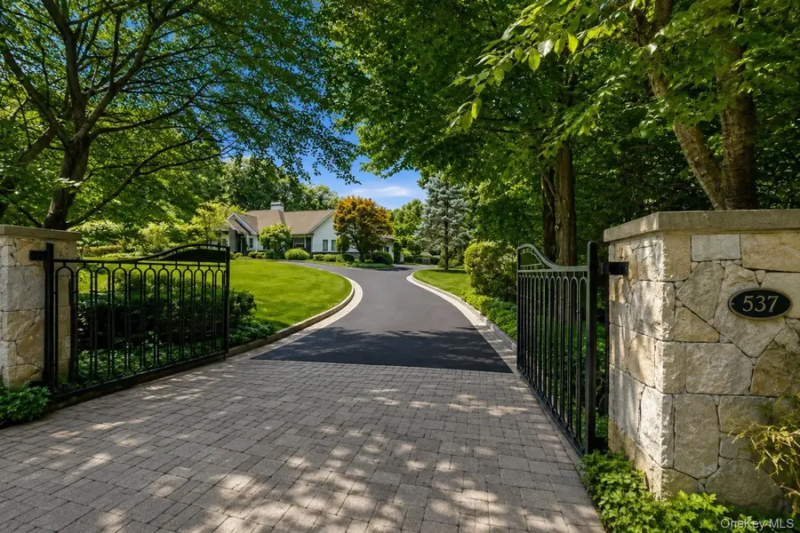 537 Split Rock Road, Syosset, NY 11791 - #3