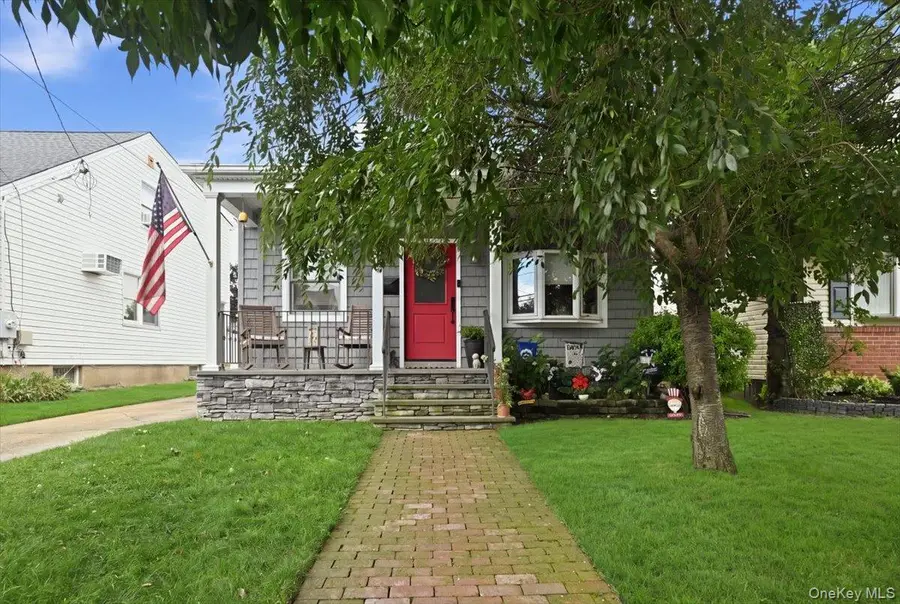 710 Premier Boulevard, New Hyde Park, NY 11040 - #2