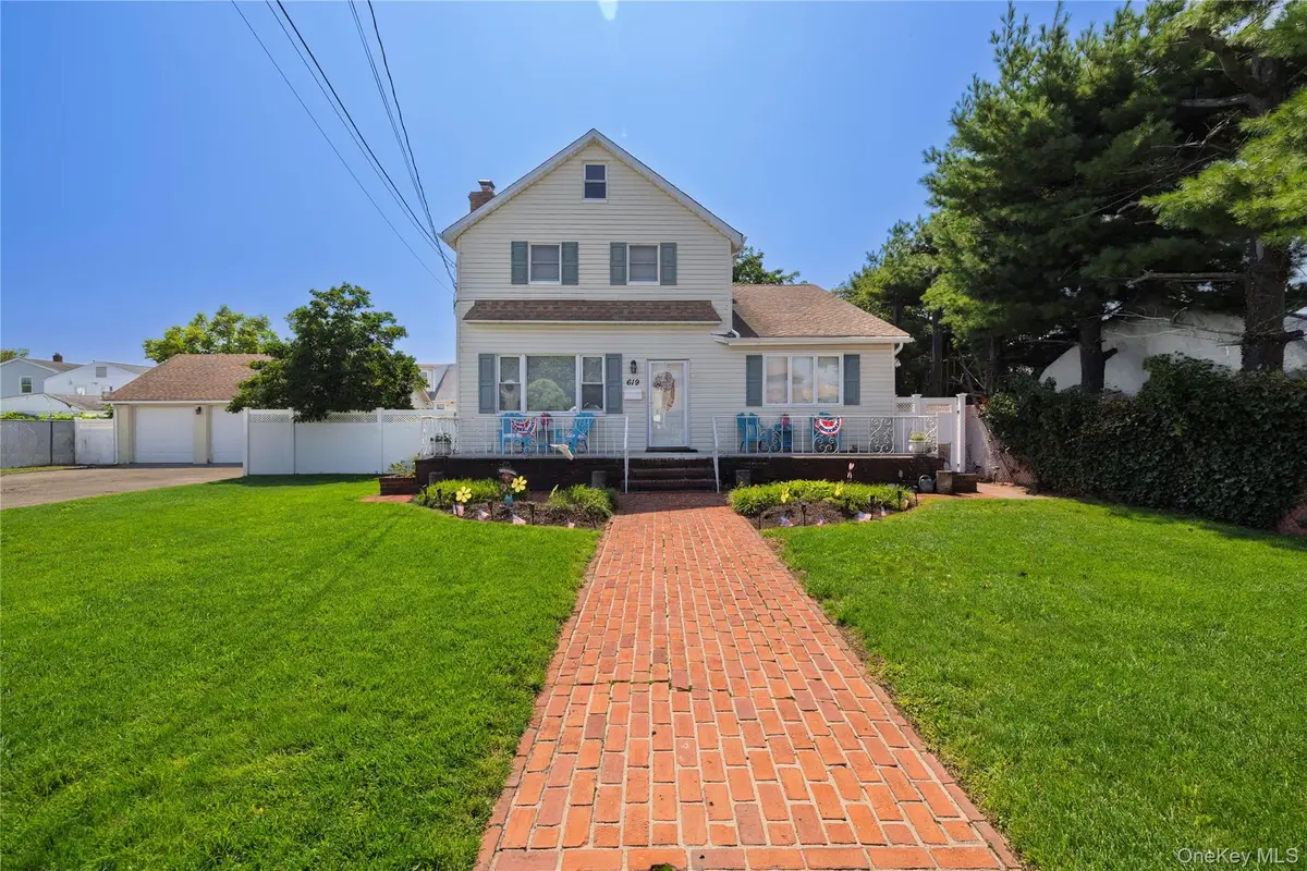 619 S 6th Street, Lindenhurst, NY 11757 - #1
