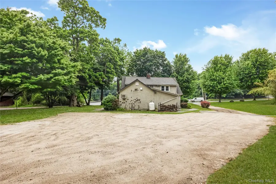 645 Middle Country Road, Middle Island, NY 11953 - #3