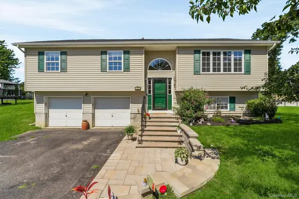 17 Princeton Drive, Walden, NY 12586