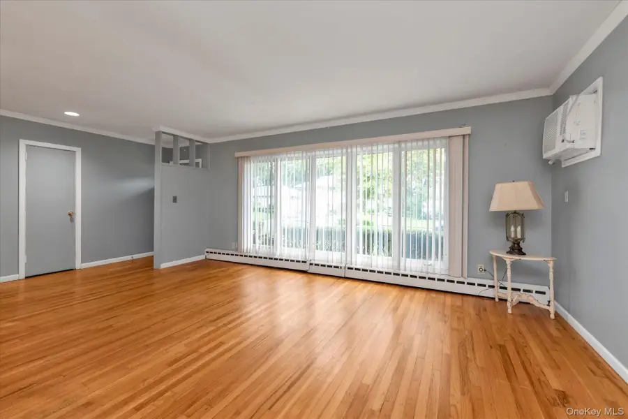 480 Richmond Road, East Meadow, NY 11554 - #2