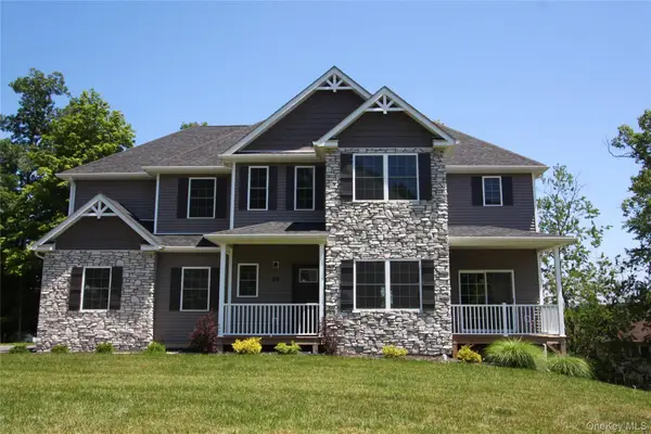 84 Frank Street, New Windsor, NY 12553