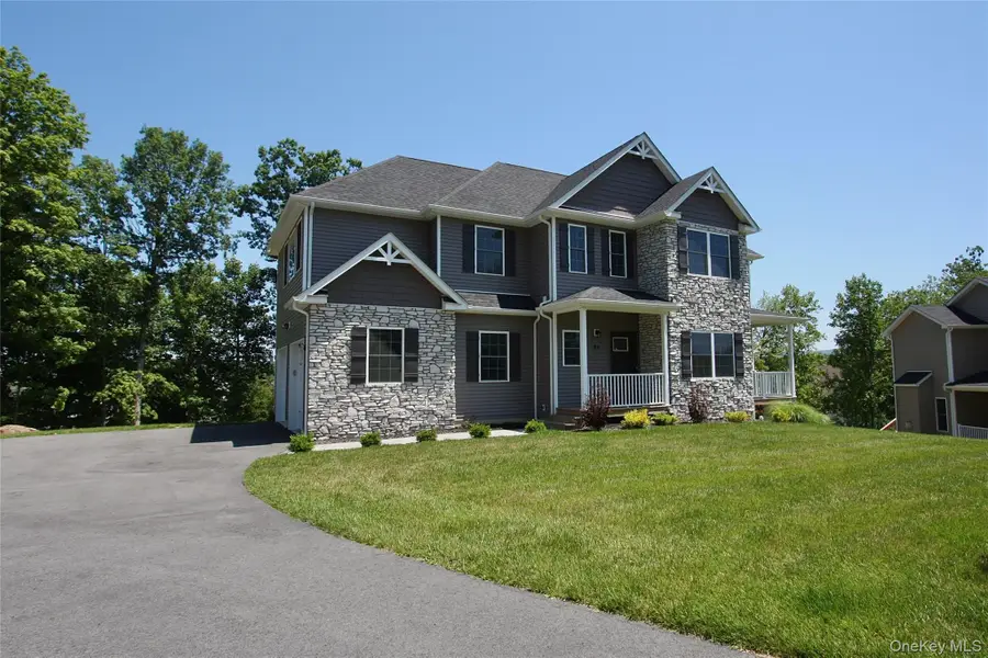 84 Frank Street, New Windsor, NY 12553 - #2