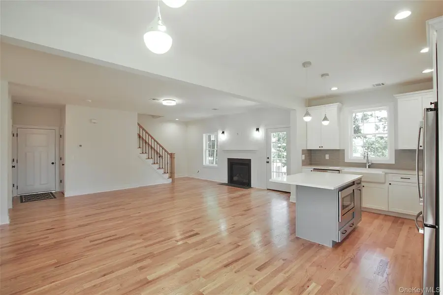 84 Frank Street, New Windsor, NY 12553 - #3