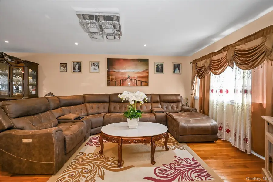 253-27 147th Avenue, Rosedale, NY 11422 - #3