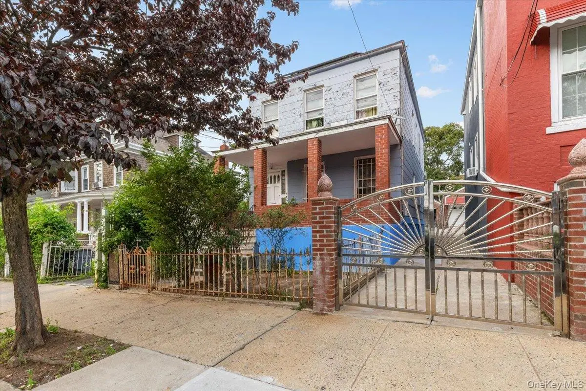 849 E 219th Street, Bronx, NY 10467 - #1