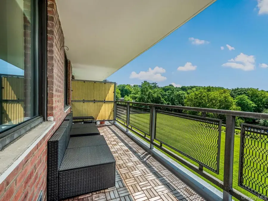 4705 Henry Hudson Parkway W #3C, Bronx, NY 10471 - #2