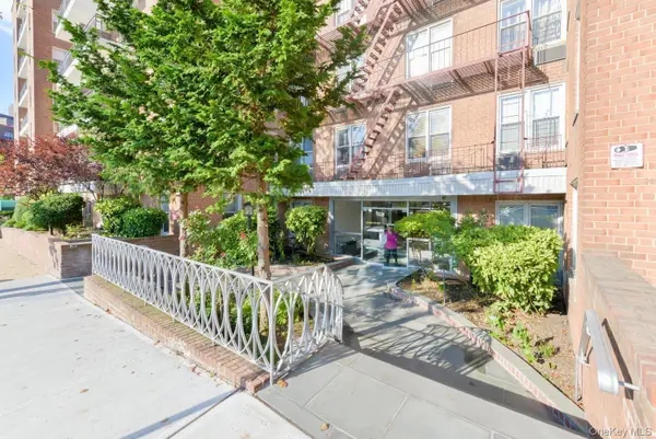 67-50 Thornton Place #4S, Forest Hills, NY 11375