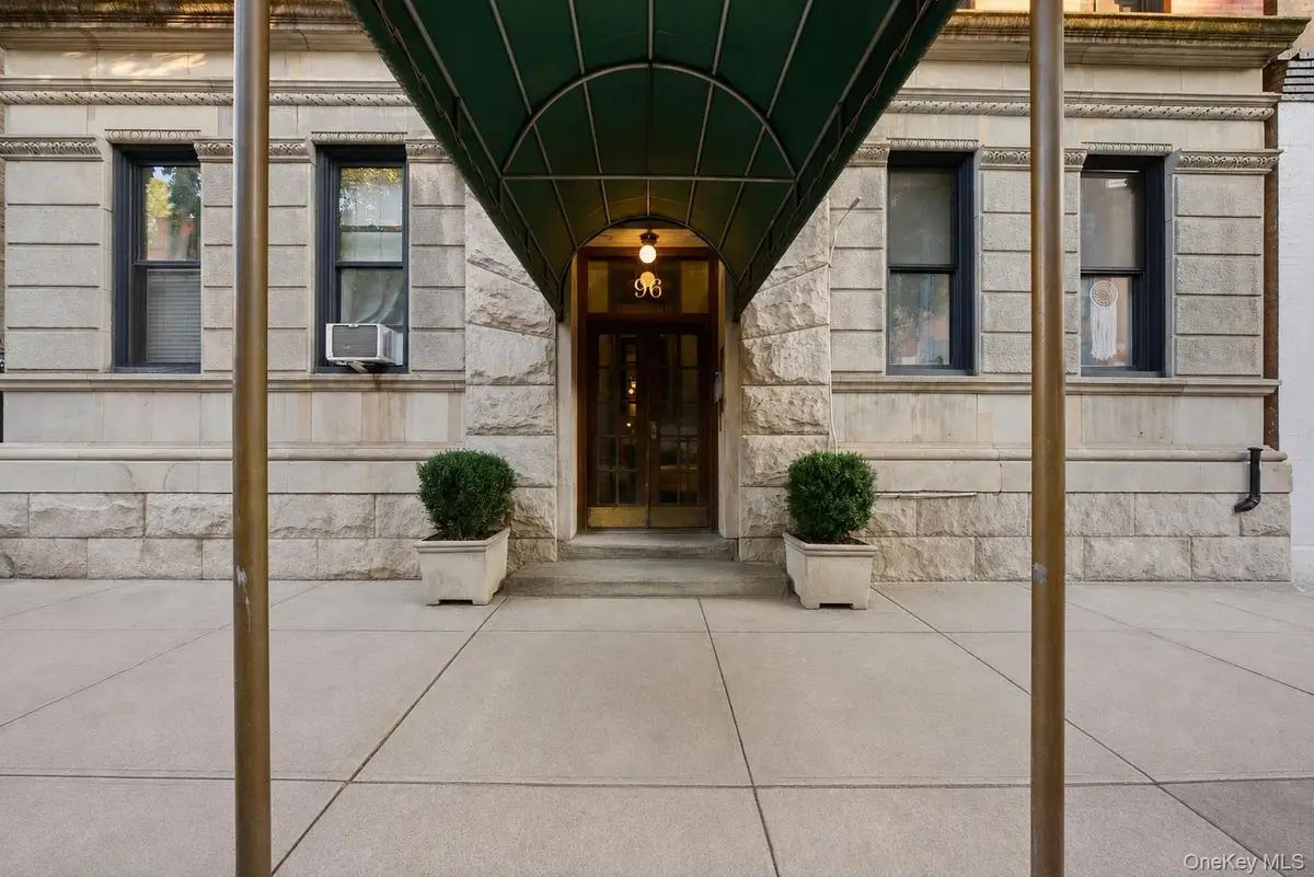 96 Perry Street #B5C, Manhattan, NY 10014 - #1