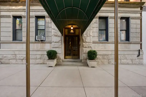 96 Perry Street #B5C, New York (Manhattan), NY 10014