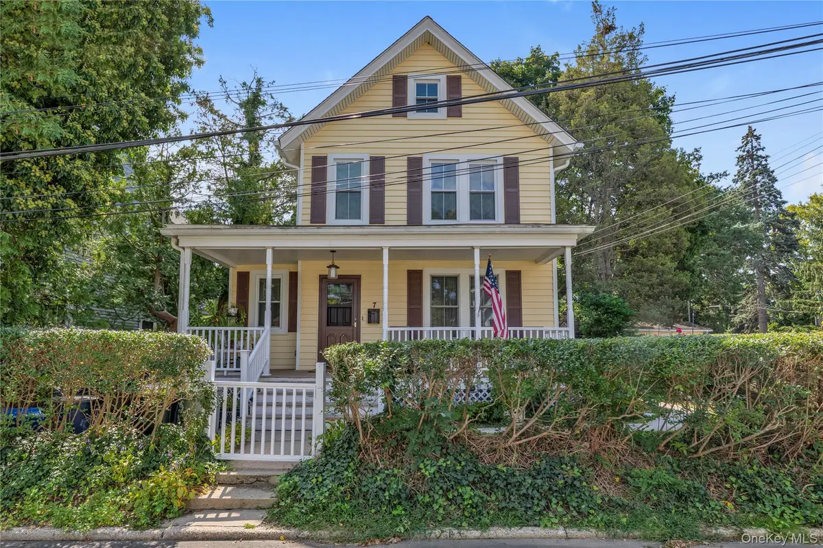 7 Brown Street, Sea Cliff, NY 11579 - #1