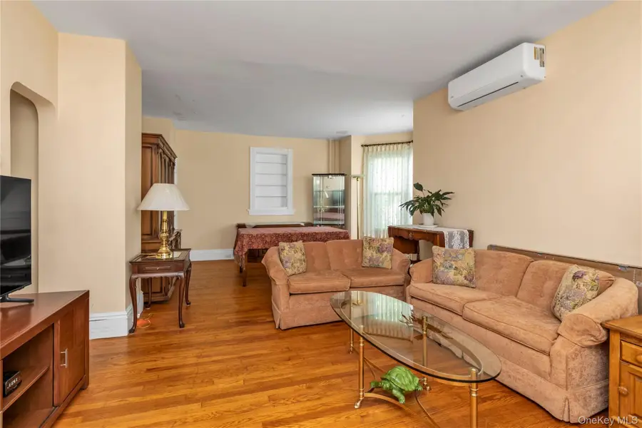 7 Brown Street, Sea Cliff, NY 11579 - #3