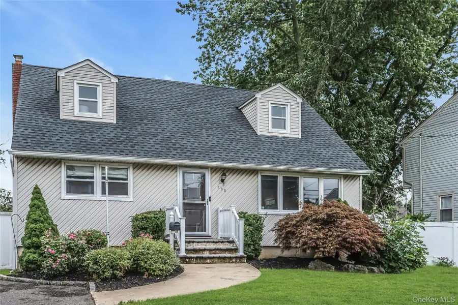 195 Nims Avenue, West Babylon, NY 11704 - #2