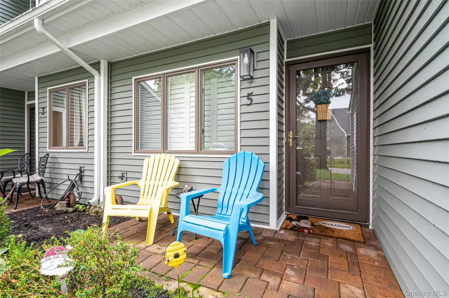 5 Jeremy Circle, Nesconset, NY 11767 - #2