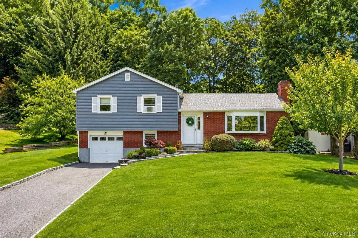 617 Cardinal Road, Cortlandt Manor, NY 10567 - #1