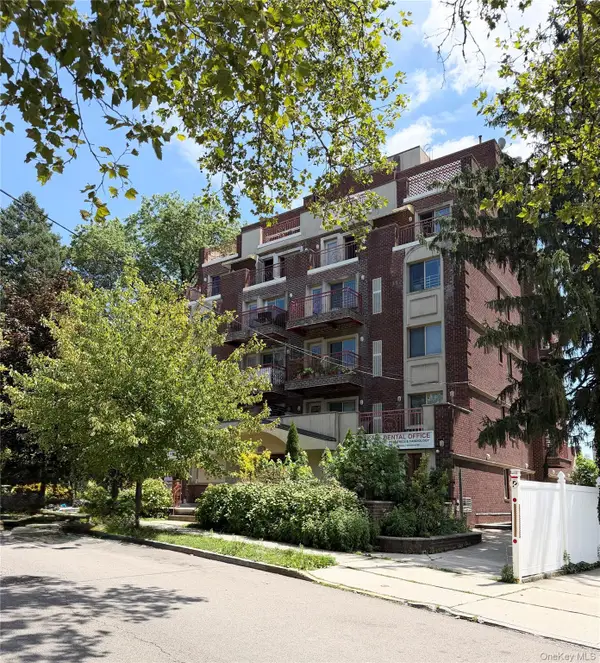 170-12 Highland Avenue #304, Jamaica Estates, NY 11432