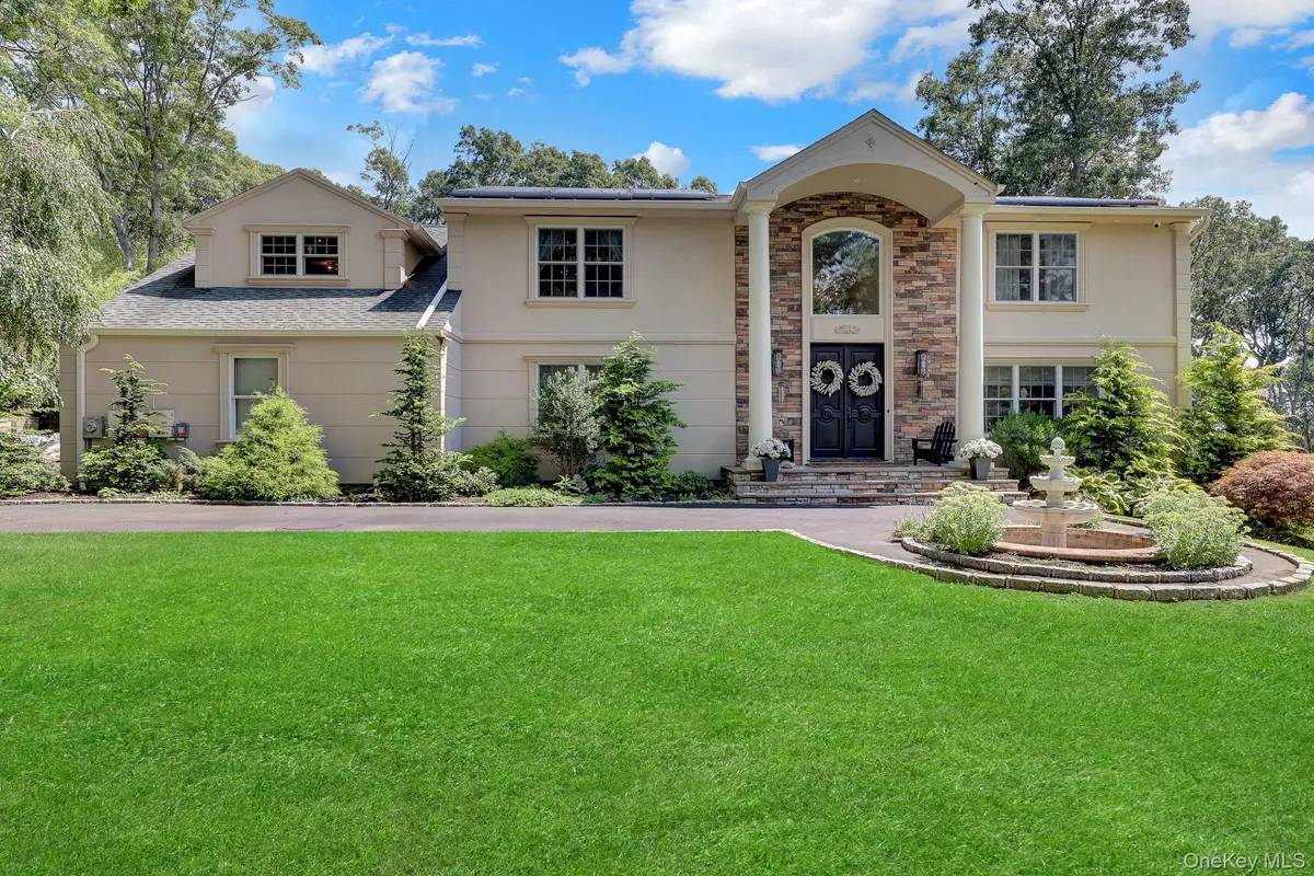 4 Jason Court, Dix Hills, NY 11746 - #1