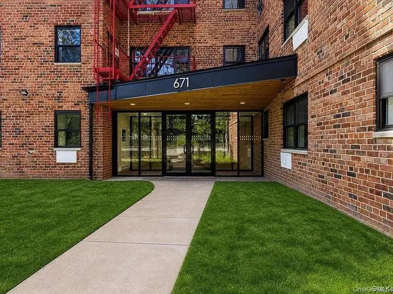 671 Bronx River Road #LG, Yonkers, NY 10704 - #1