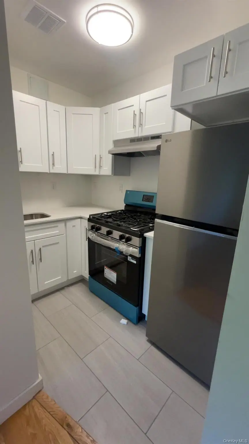 671 Bronx River Road #LG, Yonkers, NY 10704 - #2