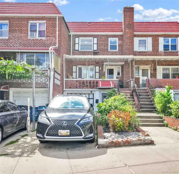 62-42 Main Street, Flushing, NY 11367