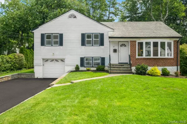 21 Primrose Avenue, Scarsdale, NY 10583
