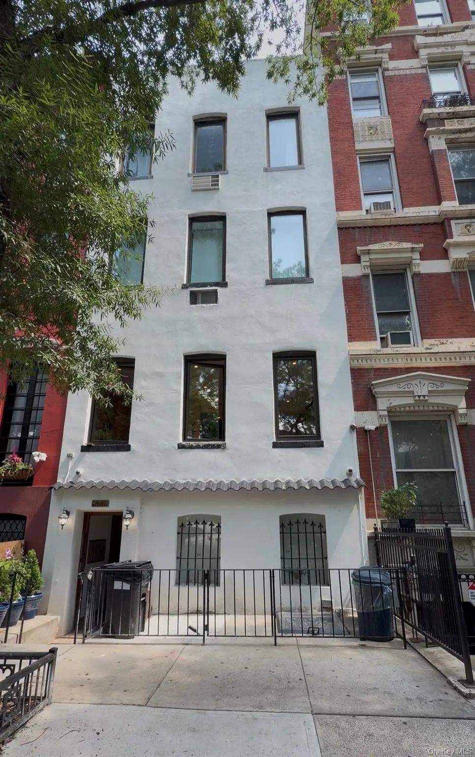 437 W 43rd Street #1, Manhattan, NY 10036 - #1