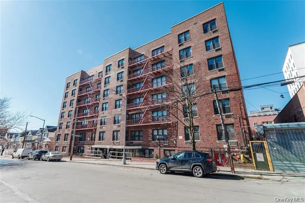 87-70 173rd St #7h, Jamaica, NY 11432 - #1