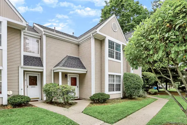 68 Creekside Circle, Spring Valley, NY 10977