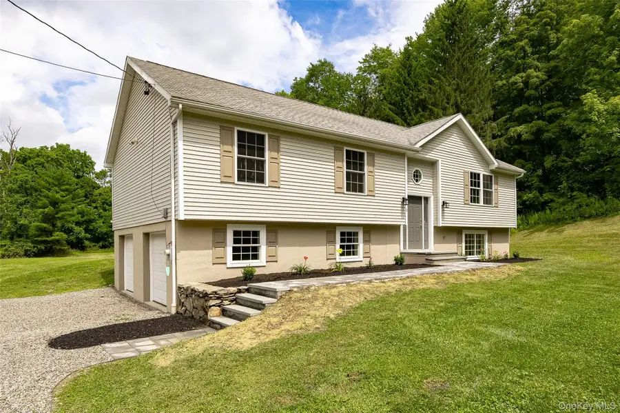 10 E Halstead Road, Salt Point, NY 12578 - #2