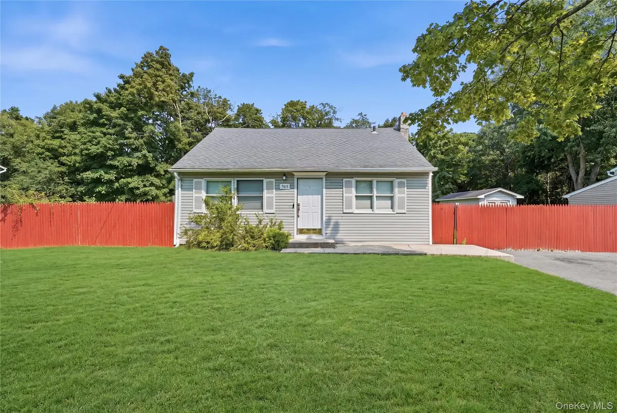 949 Taylor Avenue, East Patchogue, NY 11772 - #1