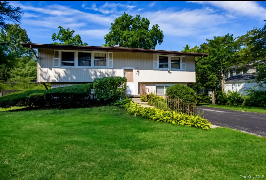 24 Deepdale Drive, Commack, NY 11725 - #2